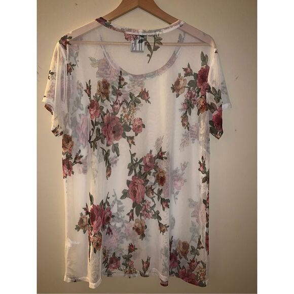 Vintage TMG New York sheer mesh floral top. Size 3X - Picture 8 of 10